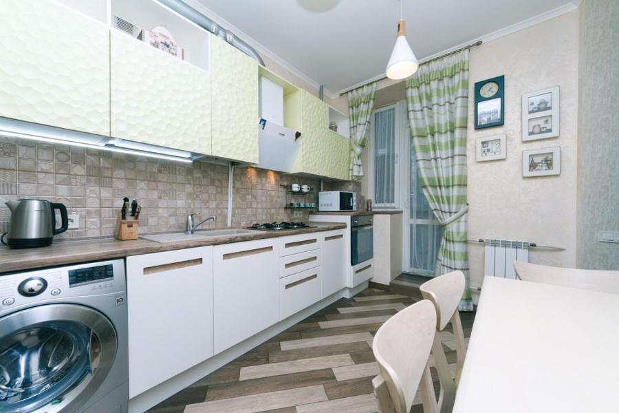 Three-room At The Polytechnic Institute קייב