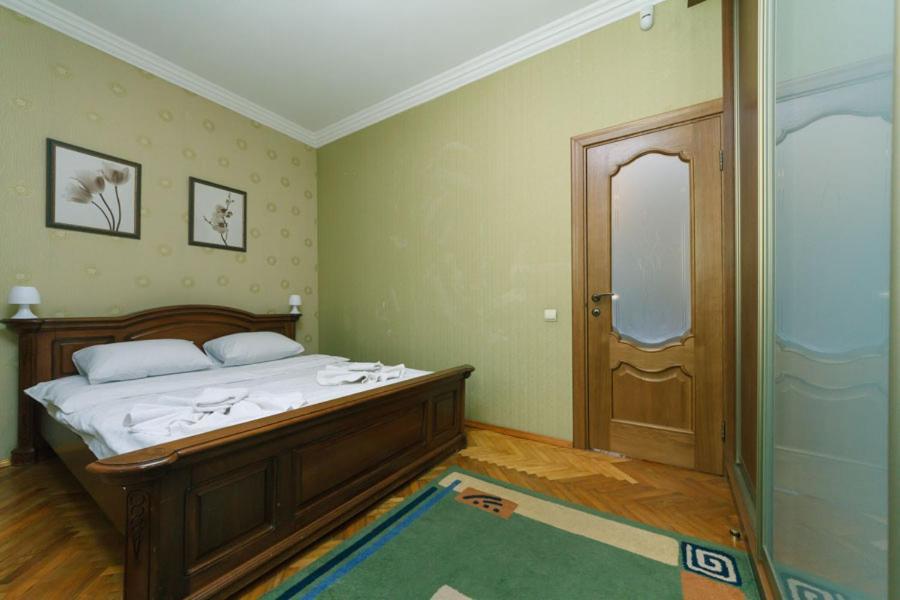 Three-room At The Polytechnic Institute דירה *