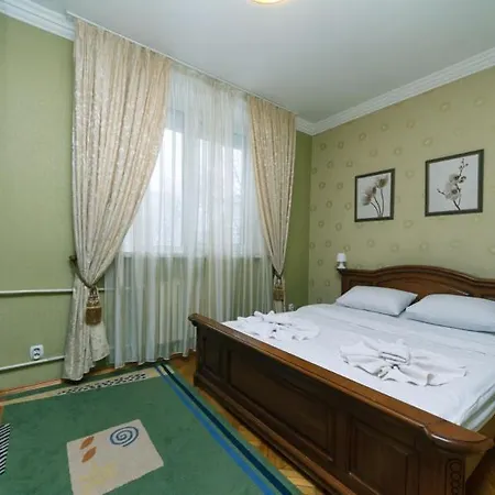 Three-Room Apartments At The Polytechnic Institute Kyiv Exterior photo